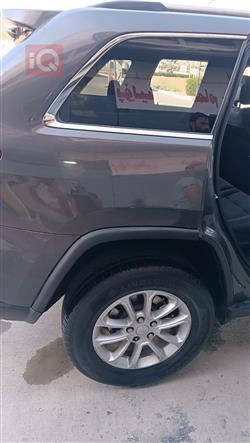 جیپ گراند شیرۆکی